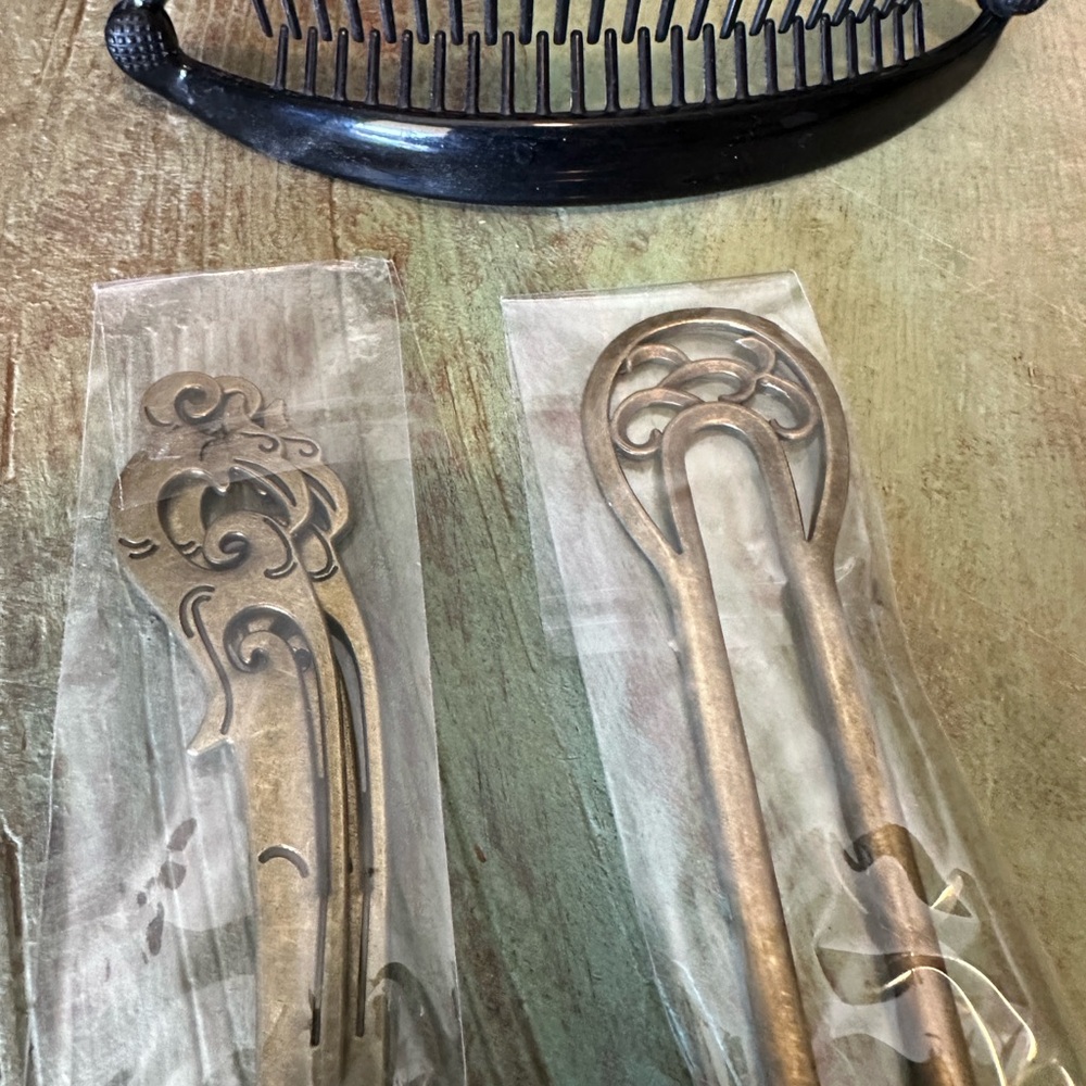 Hair Accessories - Picture 3 of 11